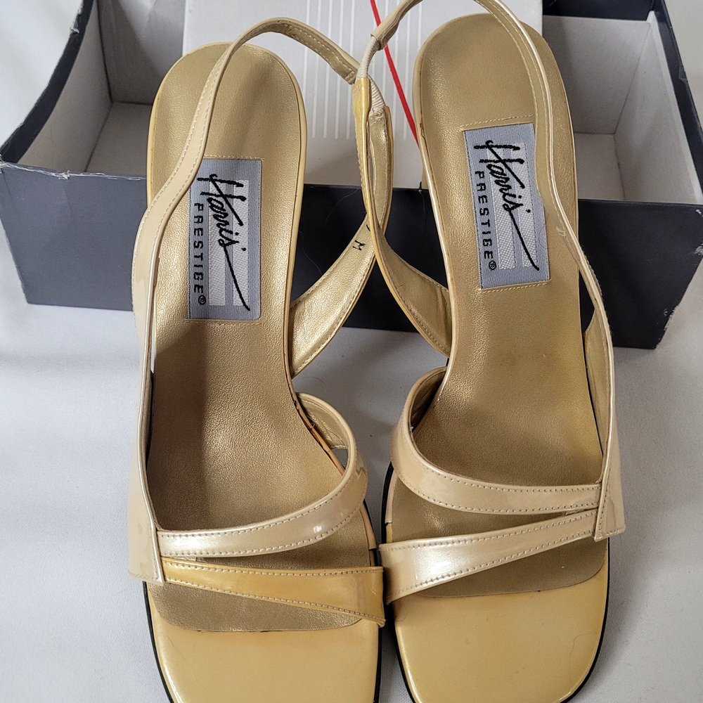 Harris Prestige Beautiful Shoes 3" higHeels Bone Color Made in Spain Sz 9 Women